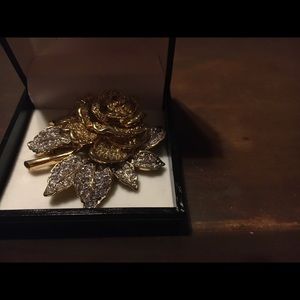 Kenneth lane brooch and necklace